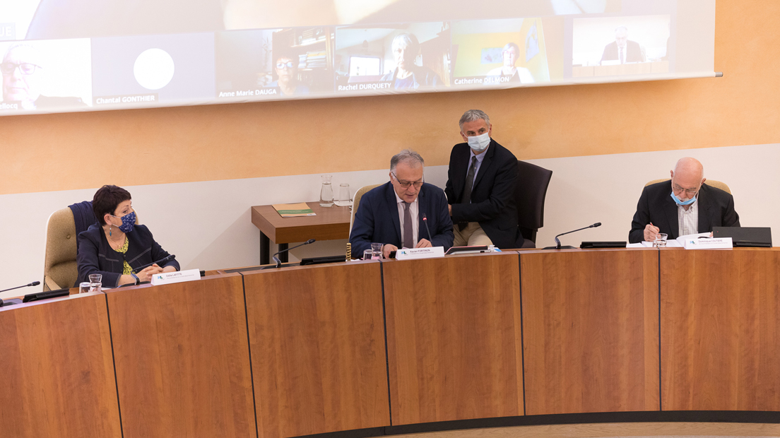 2021, entre solidarit&eacute;s accrues et fort investissement